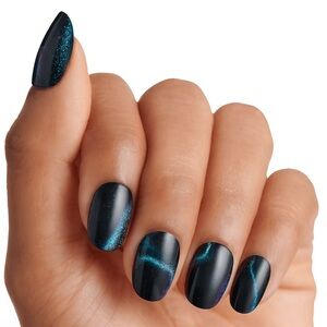 KISS Voguish Glow in the dark Fantasy sci-fi Press On Glue Nails - Night Sky